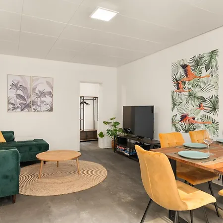 Flamingo - Zentral, Parken, Terrasse, Ps4 Apartment Frankenberg an der Eder