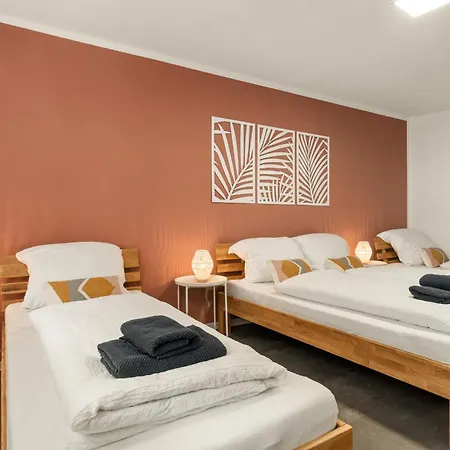 Flamingo - Zentral, Parken, Terrasse, Ps4 شقة